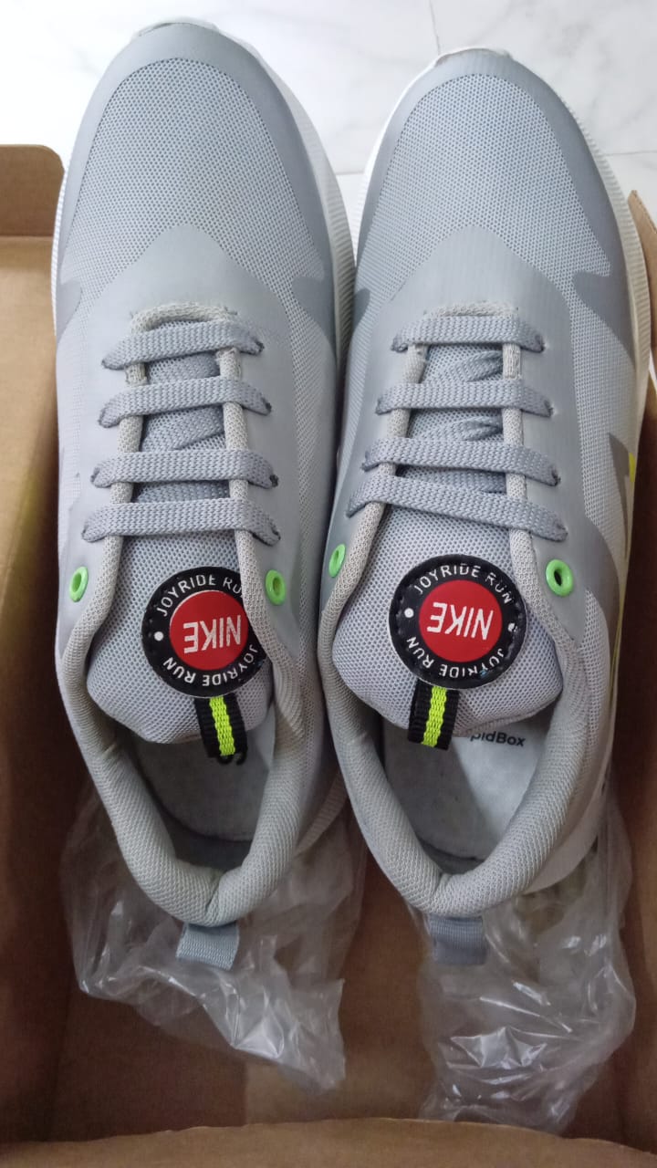Shoe_size_6_white_1